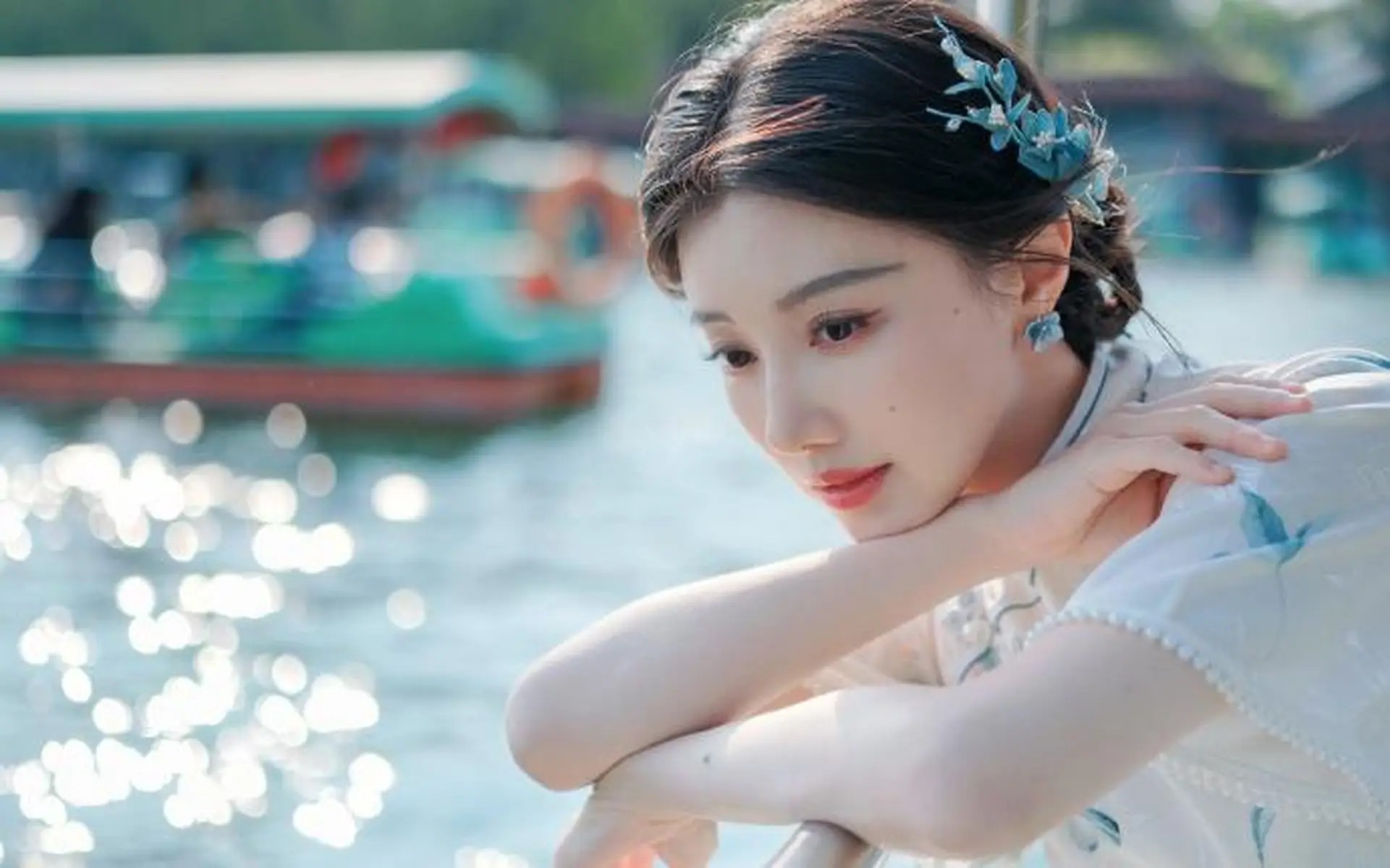 惊!月嫂晒和林允合照,林允被质疑生孩子?本人发声怒斥谣言