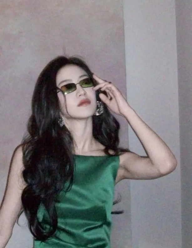 72岁王健林现身贵州考察断崖式衰老！万达欠债，他不躺平