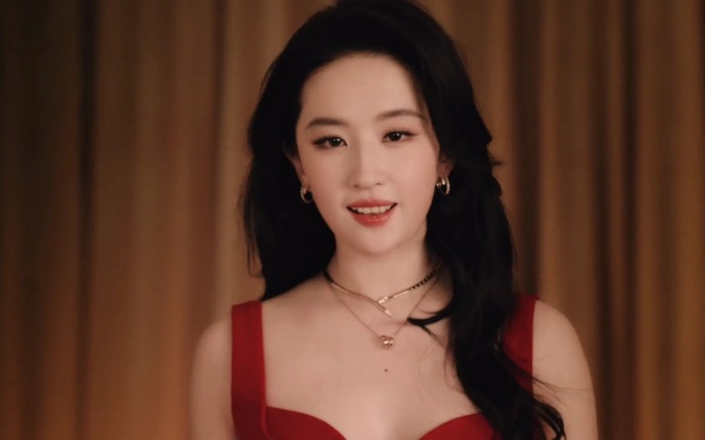 《岁月有情时》小满的“够不上”：安稳与拳击之间的青春突围