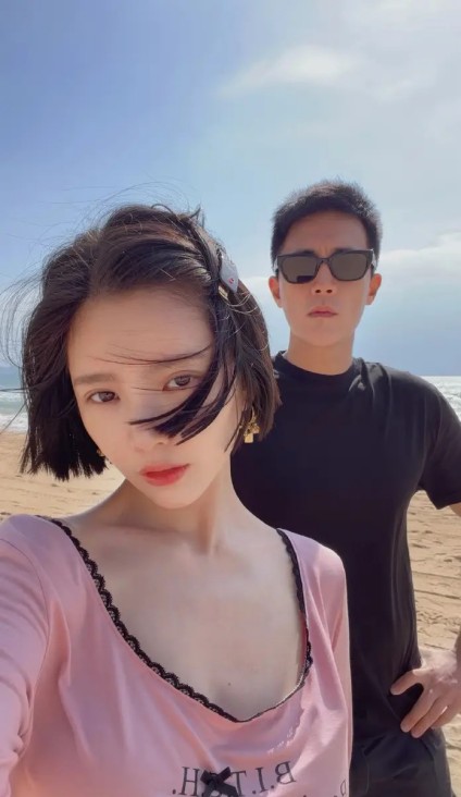 一个00后开发者，打算用一款模拟恐怖游戏，入侵你的电脑与心智