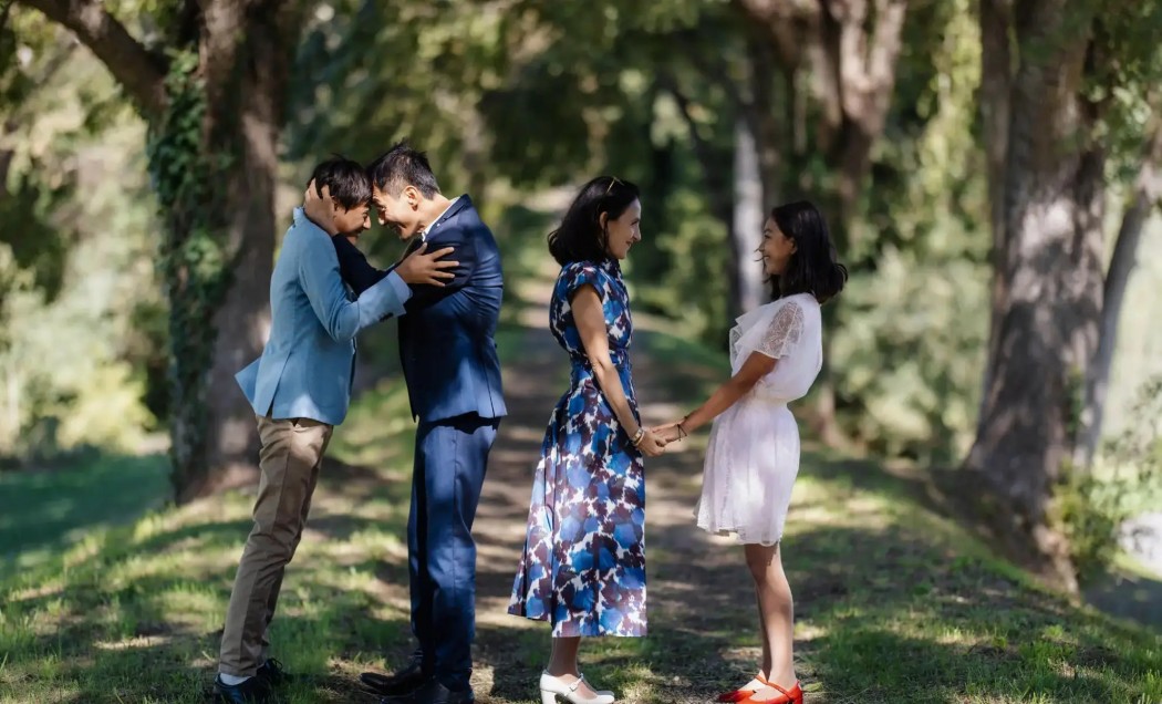 《隐身的名字》31集名场面：任小飞身世曝光，任小名终懂文毓秀2万块的深意